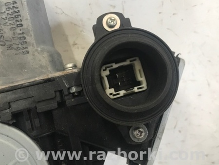 ФОТО Стеклоподъемник для Toyota RAV-4 (05-12) Киев