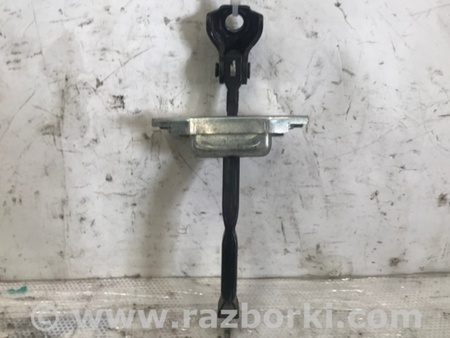 ФОТО Ограничитель двери для Toyota RAV-4 (05-12) Киев