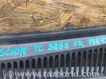 ФОТО Пластик под лобовое стекло (Жабо) для Scion tC (2005-2010) Киев