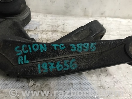 ФОТО Цапфа для Scion tC (2005-2010) Киев