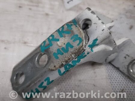 ФОТО Петля двери нижняя для Mitsubishi Lancer X 10 (08-17) Киев