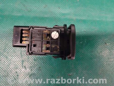 ФОТО Кнопка открывания багажника внутренняя для Lexus RX350/450 (09-15) Киев