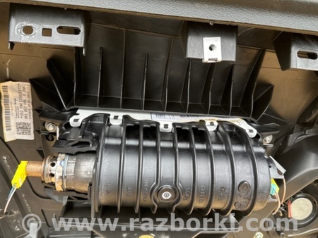ФОТО Торпеда для Audi (Ауди) Q5 8R (04.2008-03.2017) Киев