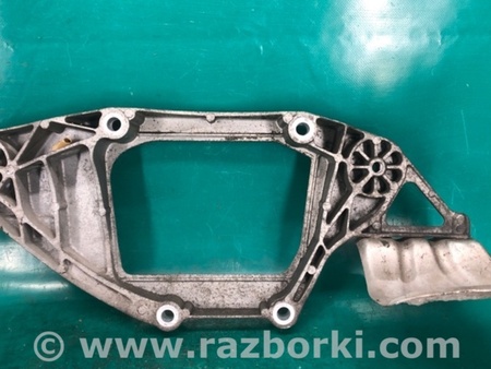 ФОТО Кронштейн редуктора для Audi (Ауди) Q5 8R (04.2008-03.2017) Киев