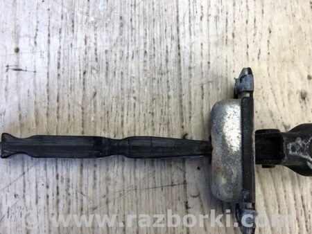 ФОТО Ограничитель двери для Hyundai Elantra MD (04.2010-05.2016) Киев