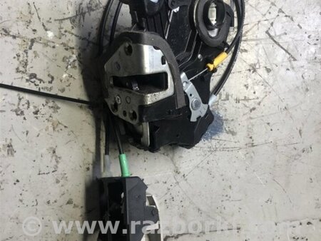 ФОТО Замок двери для Toyota Sienna (11-16) Киев
