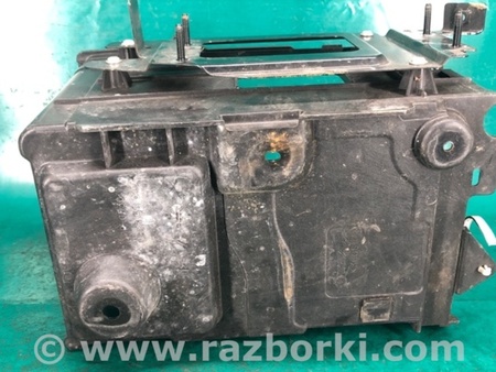 ФОТО Полка аккумулятора для Mazda 3 BL (2009-2013) (II) Киев