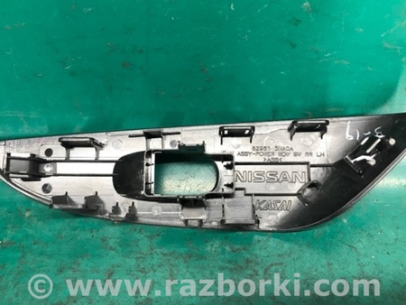 ФОТО Накладка кнопок стеклоподъемника для Nissan LEAF (10-17) Киев