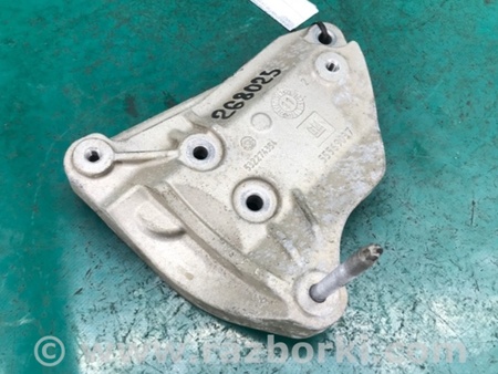 ФОТО Кронштейн компрессора кондиционера для Chevrolet Volt (11.2010-06.2015) Киев
