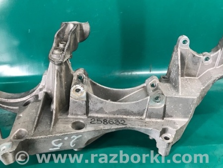 ФОТО Кронштейн генератора для Volkswagen Passat B7 (09.2010-06.2015) Киев