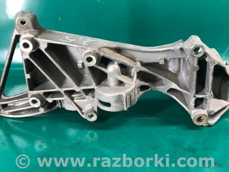 ФОТО Кронштейн генератора для Volkswagen Passat B7 (09.2010-06.2015) Киев
