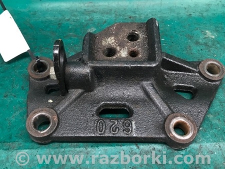 ФОТО Кронштейн крепления КПП для KIA Forte TD (08-13) Киев