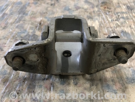 ФОТО Петля двери нижняя для Mitsubishi Galant Киев