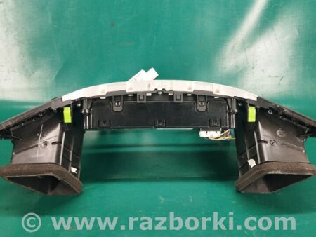 ФОТО Накладка торпедо под магнитолу для Hyundai Sonata YF (09.2009-03.2014) Киев