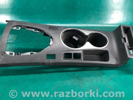 ФОТО Консоль центральная для Nissan Rogue (08-14) Киев
