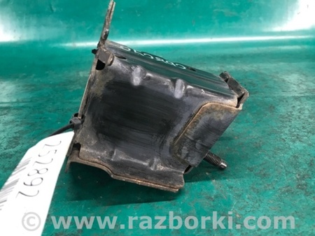 ФОТО Кронштейн усилителя заднего бампера для Nissan Rogue (08-14) Киев