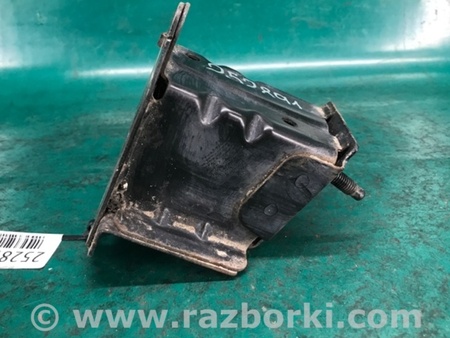ФОТО Кронштейн усилителя заднего бампера для Nissan Rogue (08-14) Киев