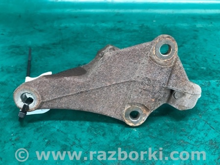 ФОТО Кронштейн промежуточного вала для Ford Fiesta Mk6 (2008-2017) Киев