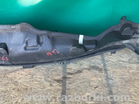 ФОТО Пластик под лобовое стекло (Жабо) для Ford Fiesta Mk6 (2008-2017) Киев