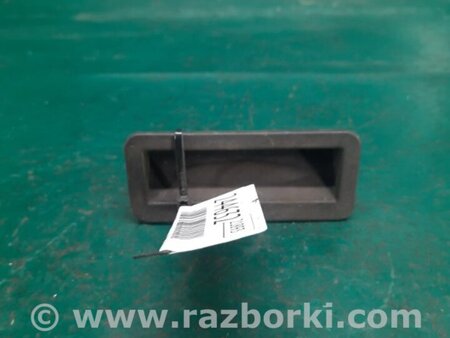 ФОТО Кнопка открывания багажника наружная для Ford Fiesta Mk6 (2008-2017) Киев
