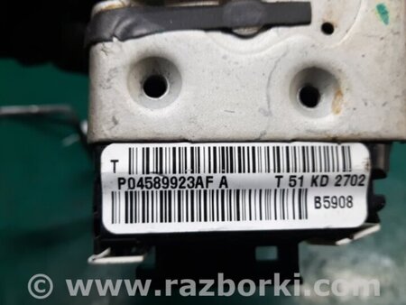 ФОТО Замок двери для Jeep Grand Cherokee (11-22) Киев
