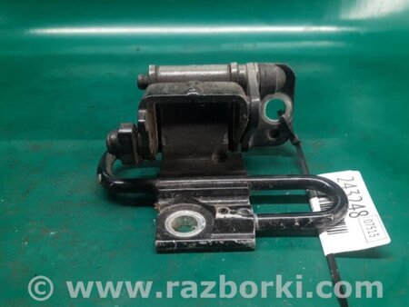 ФОТО Петля двери нижняя для Volkswagen Passat CC (01.2012-12.2016) Киев