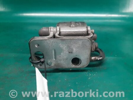 ФОТО Петля двери нижняя для Volkswagen Passat CC (01.2012-12.2016) Киев