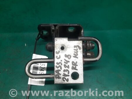 ФОТО Петля двери нижняя для Volkswagen Passat CC (01.2012-12.2016) Киев