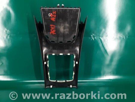ФОТО Консоль центральная для Subaru Impreza WRX Киев