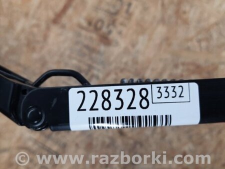 ФОТО Поводок дворника для Toyota Venza Киев