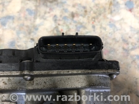 ФОТО Дроссельная заслонка для Toyota Sienna (11-16) Киев