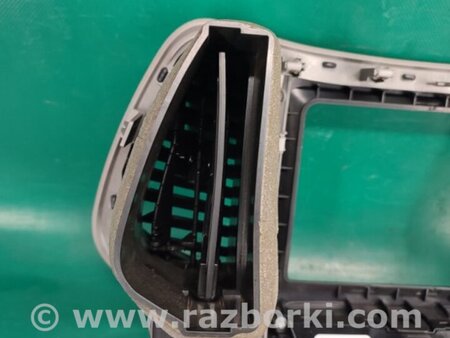 ФОТО Консоль магнитофона для Jeep Cherokee (2014-) Киев