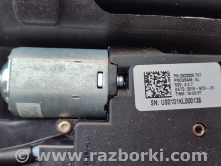 ФОТО Стекло панорамной крыши для Jeep Cherokee (2014-) Киев