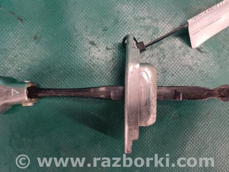 ФОТО Ограничитель двери для Toyota RAV-4 (15-18) Киев