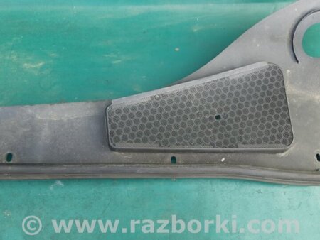ФОТО Пластик под лобовое стекло (Жабо) для Ford Focus 3 (01.2010 - 03.2018) Киев