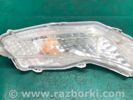 ФОТО Повторитель поворота в бампер для Toyota Camry 50 XV55 (04.2014-07.2018)  Киев