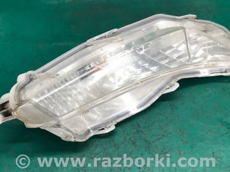 ФОТО Повторитель поворота в бампер для Toyota Camry 50 XV55 (04.2014-07.2018)  Киев