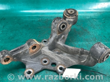 ФОТО Цапфа для Toyota Camry 50 XV55 (04.2014-07.2018)  Киев