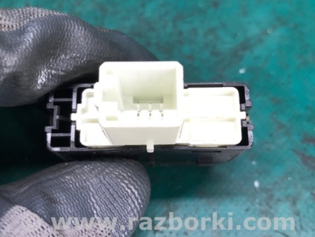 ФОТО Кнопка аварийки для Volkswagen Passat B8 (07.2014-...) Киев