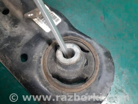 ФОТО Рычаг передний нижний для Volkswagen Passat B8 (07.2014-...) Киев
