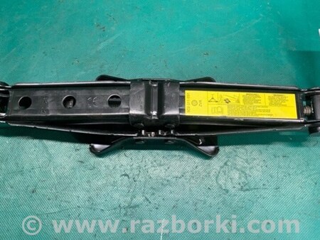 ФОТО Домкрат для Volkswagen Jetta USA (10-17) Киев