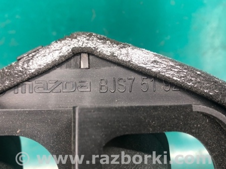 ФОТО Клапан вентиляции салона для Mazda 3 BM (2013-...) (III) Киев