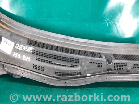 ФОТО Пластик под лобовое стекло (Жабо) для Mazda 3 BM (2013-...) (III) Киев