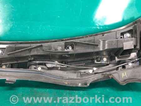 ФОТО Пластик под лобовое стекло (Жабо) для Mazda 3 BM (2013-...) (III) Киев