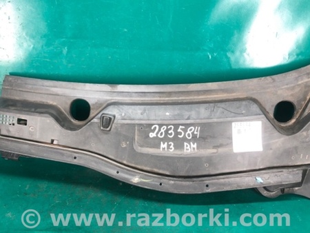 ФОТО Пластик под лобовое стекло (Жабо) для Mazda 3 BM (2013-...) (III) Киев