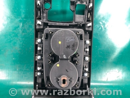 ФОТО Консоль центральная для Mazda 3 BM (2013-...) (III) Киев