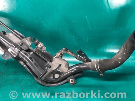 ФОТО Горловина бензобака для Mazda 3 BM (2013-...) (III) Киев