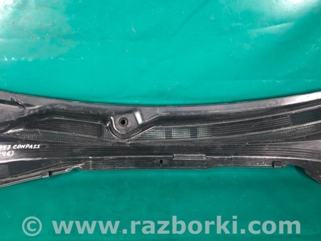 ФОТО Пластик под лобовое стекло (Жабо) для Jeep Compass (17-21) Киев
