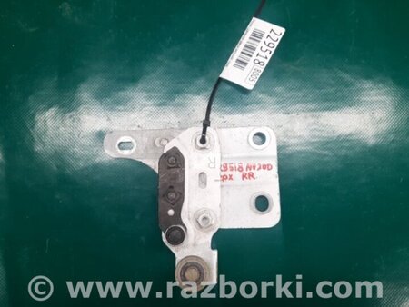 ФОТО Ролик сдвижной двери верхний для Nissan NV200 USA (2013-) Киев