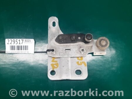 ФОТО Ролик сдвижной двери верхний для Nissan NV200 USA (2013-) Киев